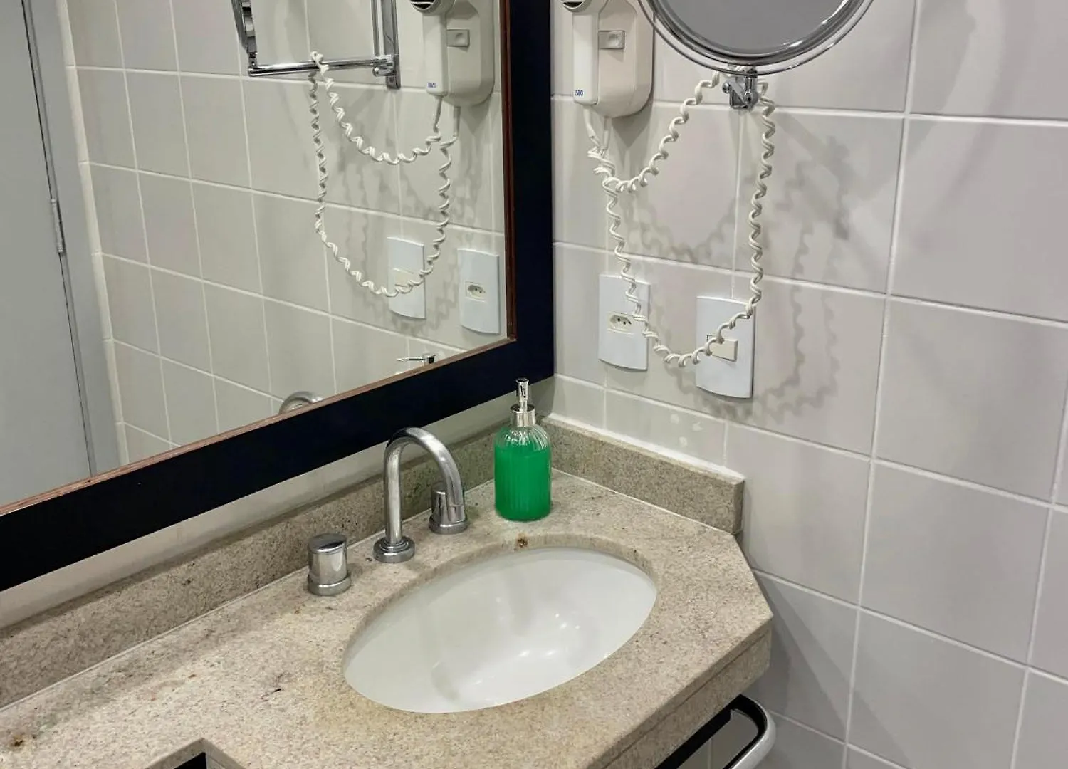 Flat Executivo No Hotel Mel. Ibirapuera Com Piscina, Vaga E Limpeza São Paulo 0*,  Brasilien